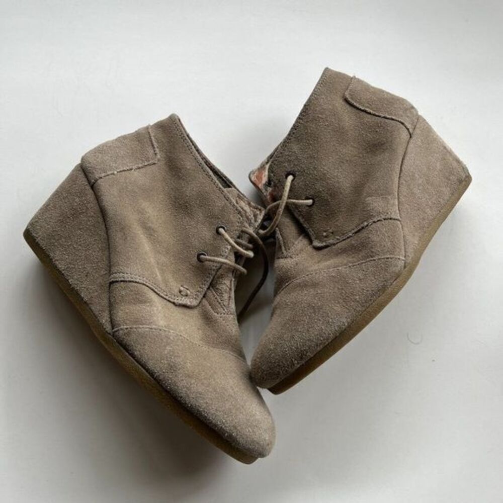TOMS Women's Kala Desert Wedge Bootie Desert Taupe Suede Size‎ 9.5 Ankle … - Picture 5 of 8